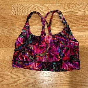Lululemon energy bra size 6 💜 perfect condition
